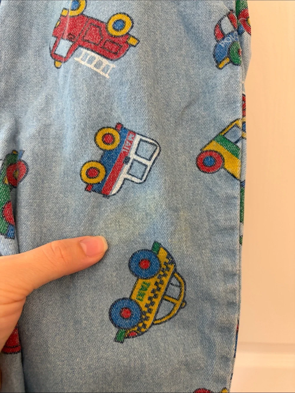 Vintage OshKosh B'gosh Light Blue Denim Overalls with Car Print